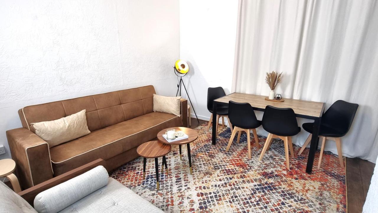 Апартаменти 3 Bed Flat O2 Arena Dyson House Лондон Екстер'єр фото