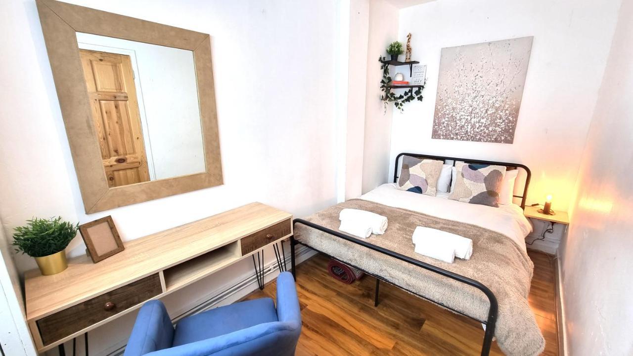 Апартаменти 3 Bed Flat O2 Arena Dyson House Лондон Екстер'єр фото