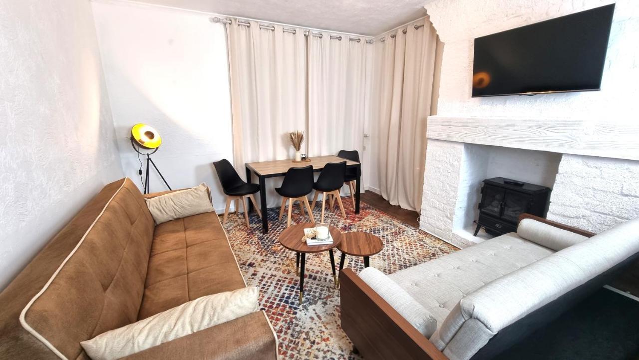 Апартаменти 3 Bed Flat O2 Arena Dyson House Лондон Екстер'єр фото