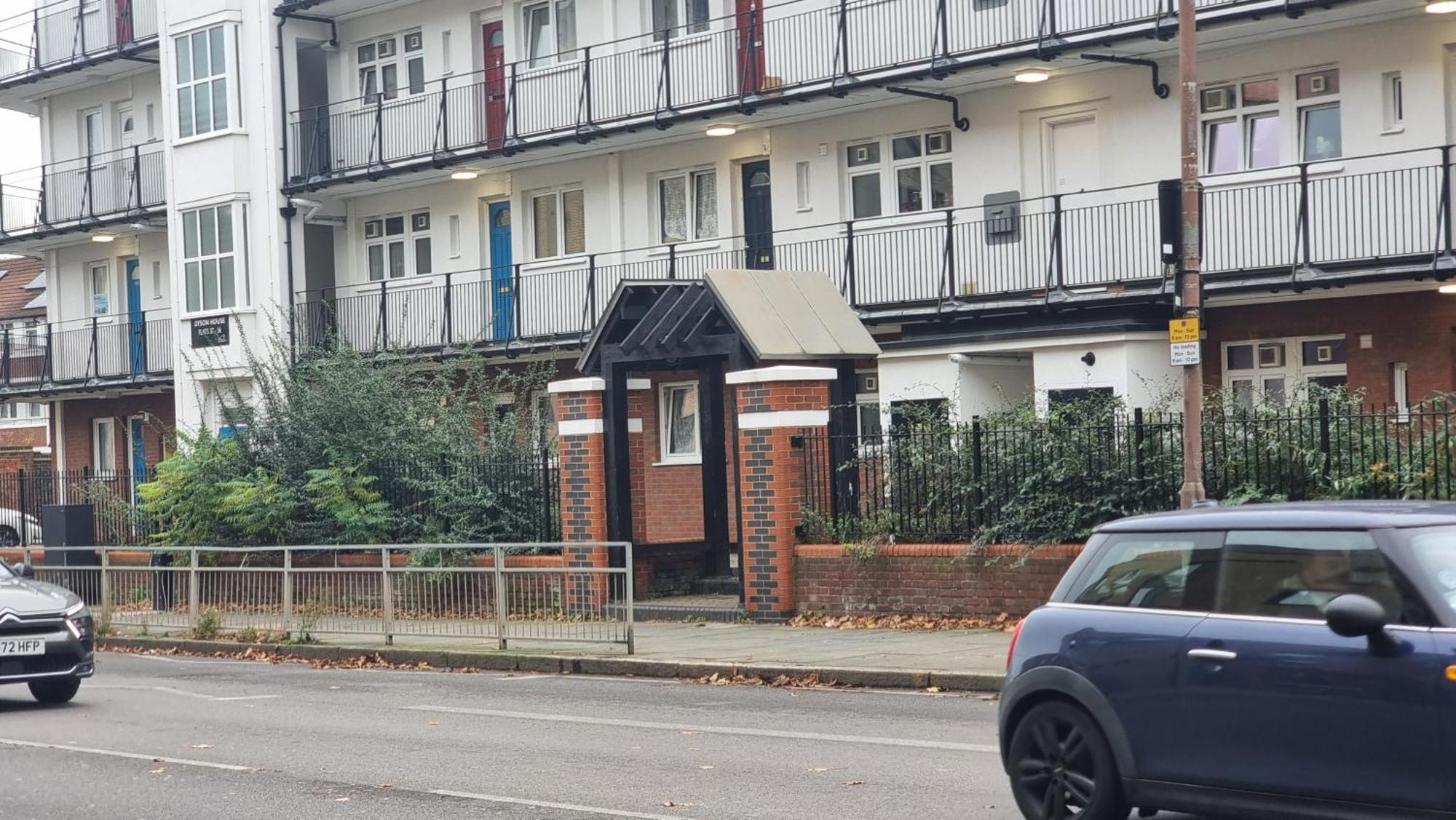 Апартаменти 3 Bed Flat O2 Arena Dyson House Лондон Екстер'єр фото